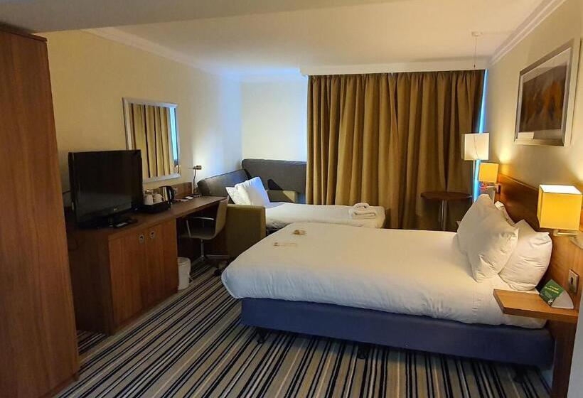 身障者適用スタンダードルーム, Holiday Inn Swindon, An Ihg