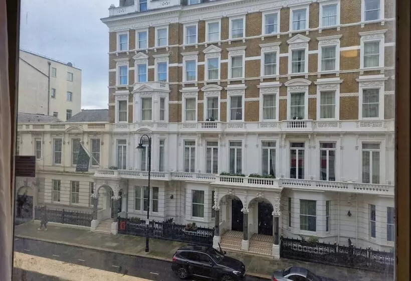 اتاق اجرایی, Millennium Hotel And Conference Centre Gloucester London