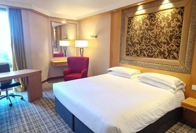 اتاق اجرایی, Millennium Hotel And Conference Centre Gloucester London