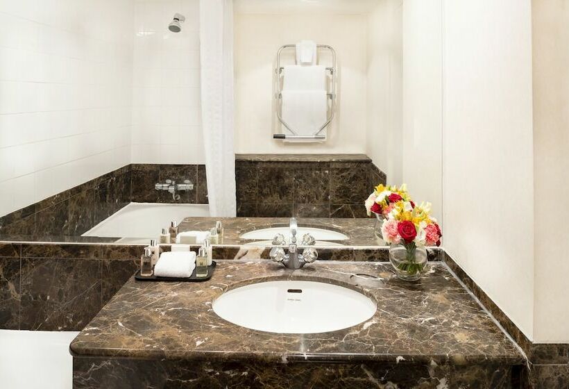 Номер Deluxe, Millennium Hotel And Conference Centre Gloucester London