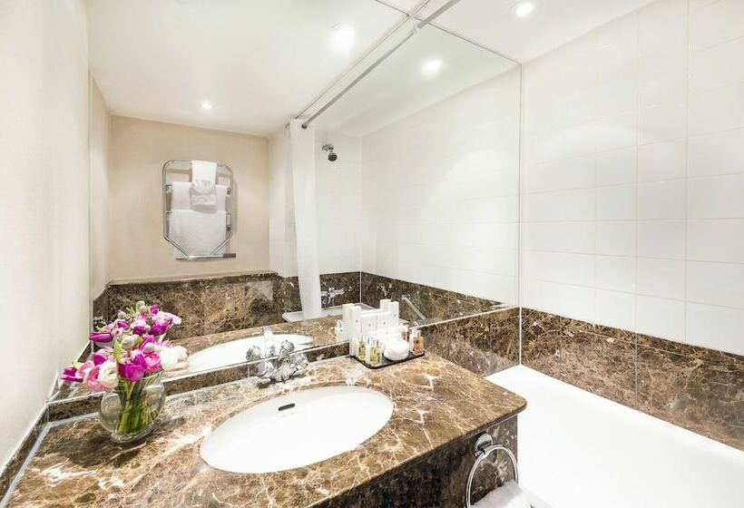 Номер Deluxe, Millennium Hotel And Conference Centre Gloucester London