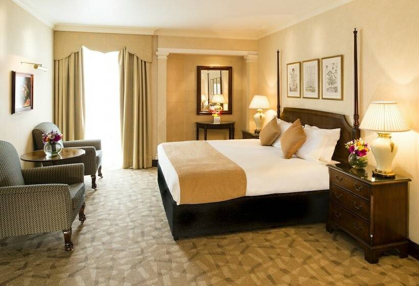 Студия Стандарт, Millennium Hotel And Conference Centre Gloucester London