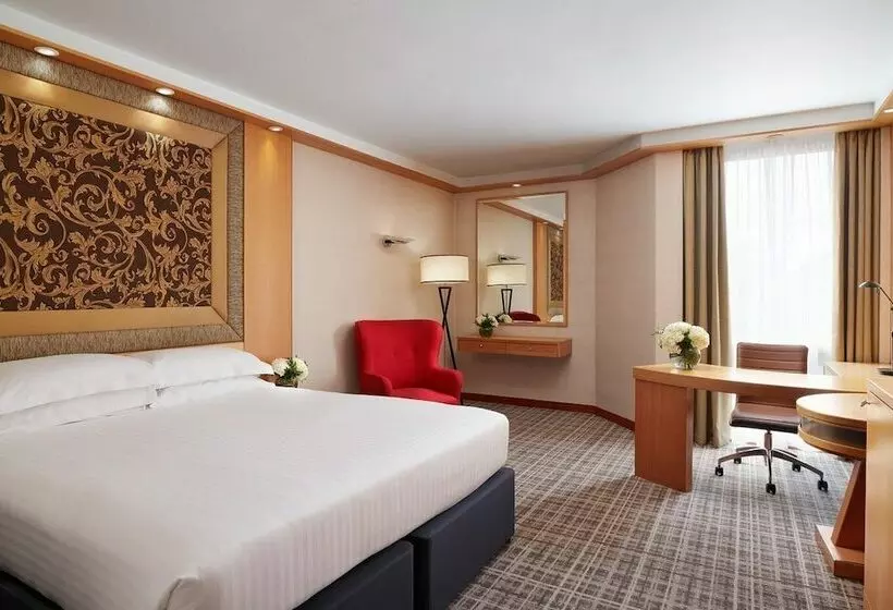 اتاق اجرایی, Millennium Hotel And Conference Centre Gloucester London