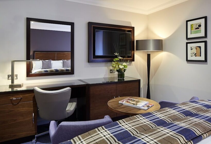 スタンダードルーム, Sir Christopher Wren