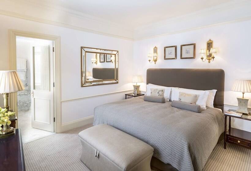 Люкс, The Stafford  London