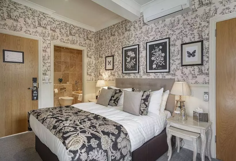 Superior-huone, The White Horse Hotel, Romsey, Hampshire   The Coaching Inn Group