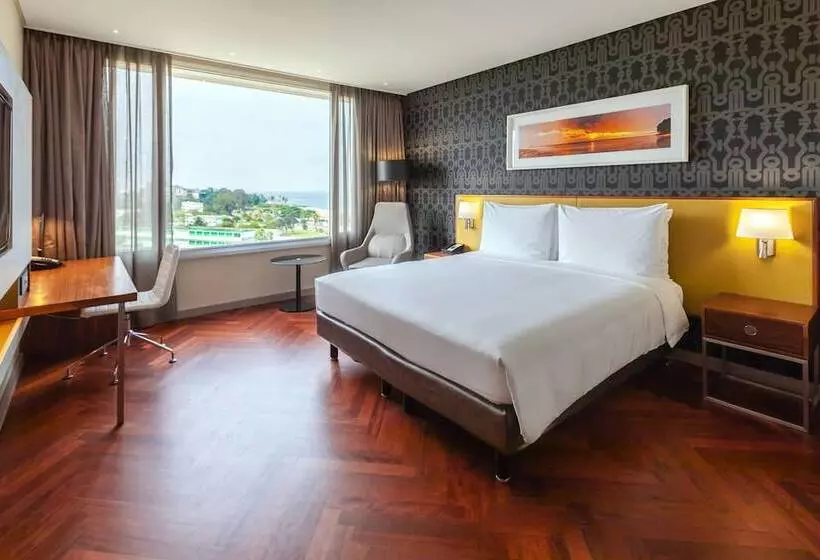 اتاق اجرایی, Radisson Blu Okoume Palace Hotel, Libreville