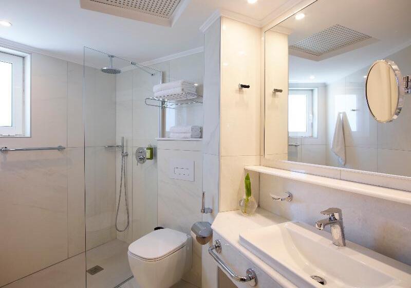 Номер Стандарт Боковой Вид на Море, Apollo Beach