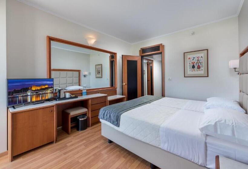 Номер Стандарт Боковой Вид на Море, Apollo Beach