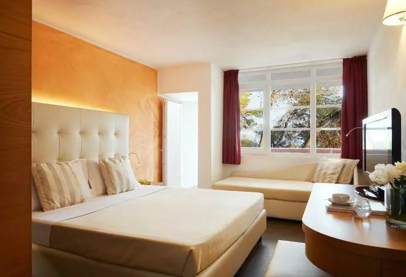 スーペリアールーム, Hydra Beach Resort
