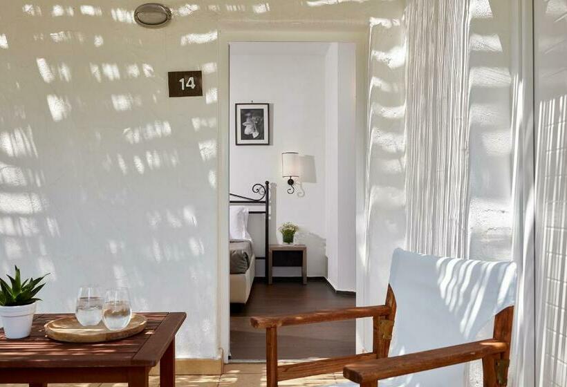 بنجلو عائلى, Barceló Hydra Beach