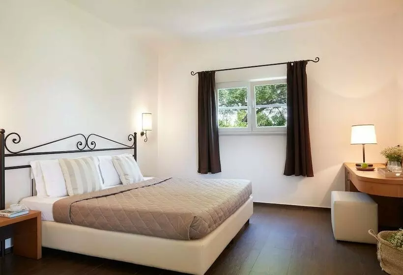 家族用バンガロー, Hydra Beach Resort