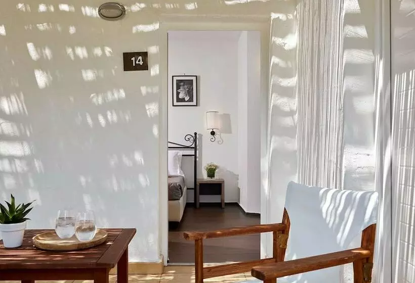 家族用バンガロー, Hydra Beach Resort