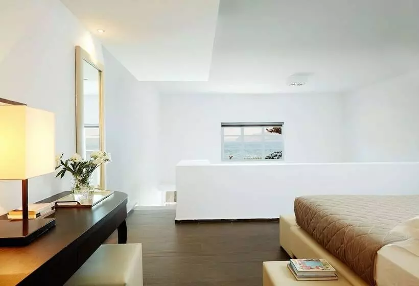 スイート, Hydra Beach Resort