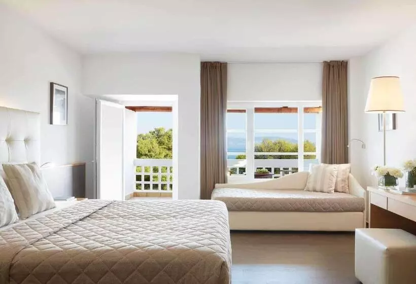 デラックスルーム, Hydra Beach Resort