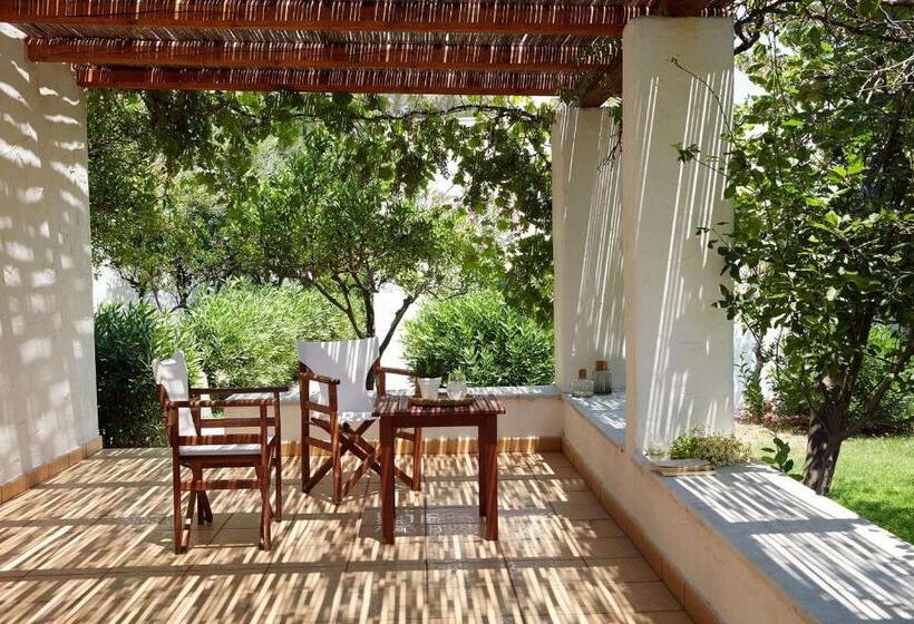 بنجلو قياسى, Barceló Hydra Beach