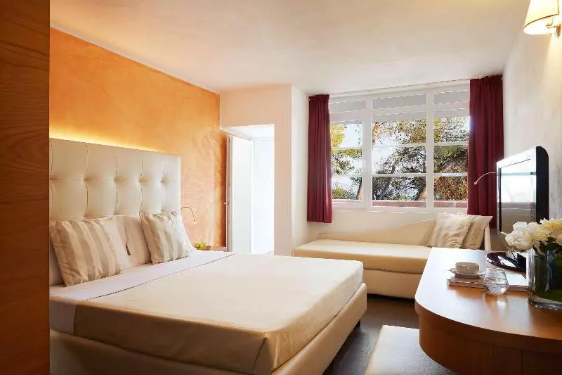 スーペリアールーム, Hydra Beach Resort