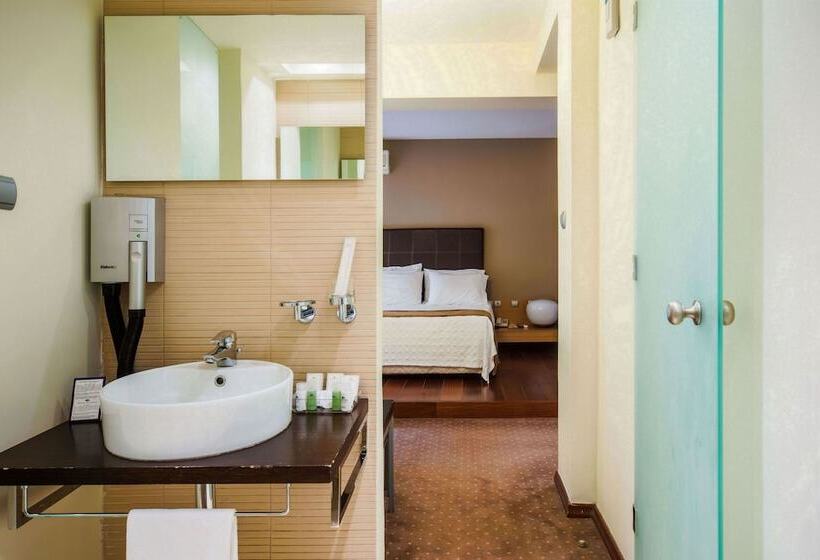 سوییت جونیور, Capsis Hotel Thessaloniki