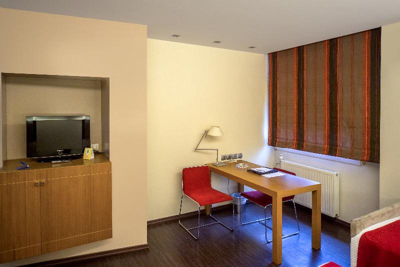 اتاق استاندارد سه نفره, Capsis Hotel Thessaloniki