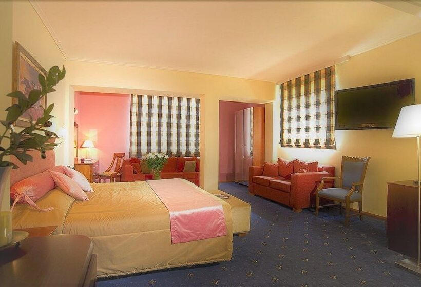 جناح جونيور, Congo Palace