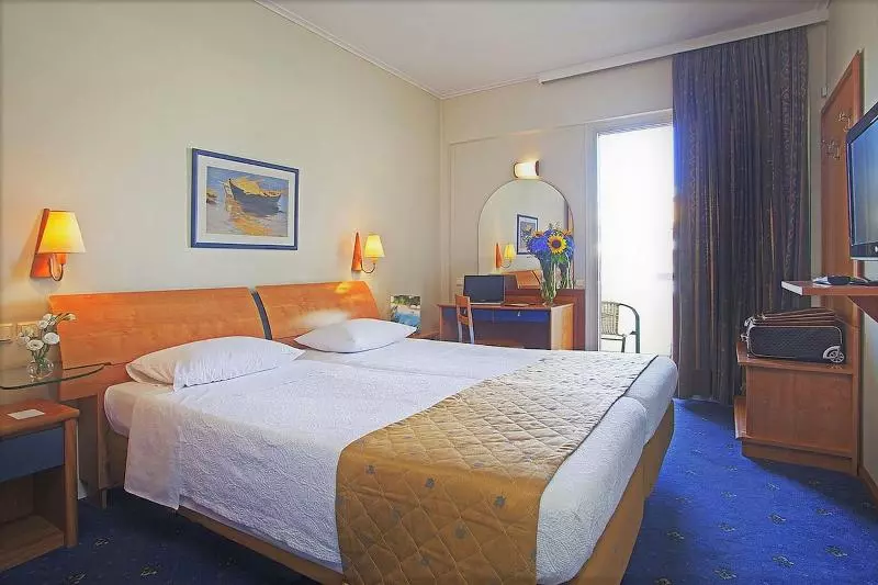 Chambre Triple Standard, Congo Palace