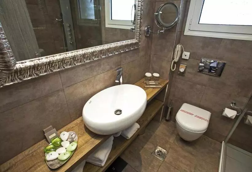 Chambre Executive, Congo Palace