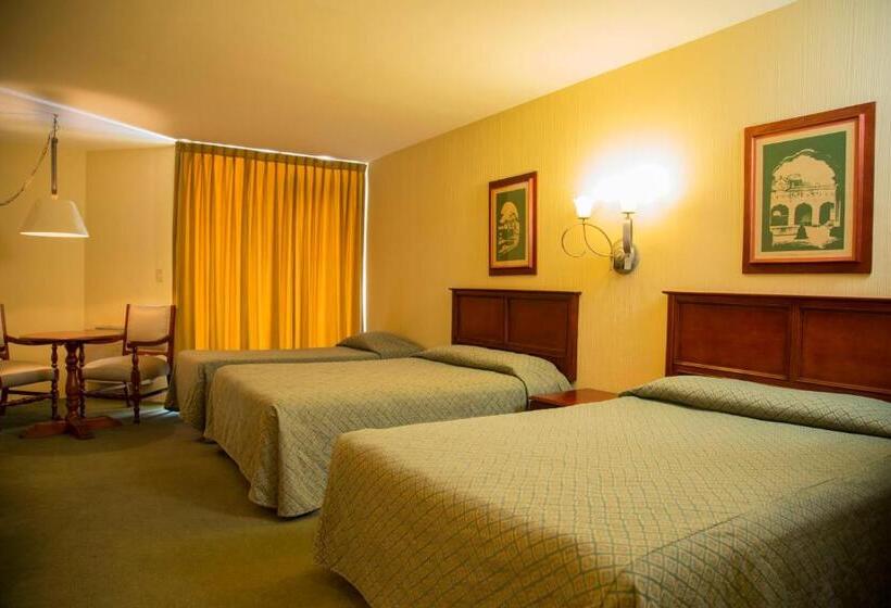 اتاق خانوادگی, Conquistador Hotel & Conference Center