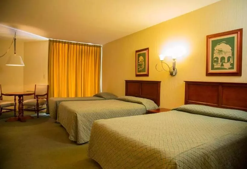 اتاق خانوادگی, Conquistador Hotel & Conference Center