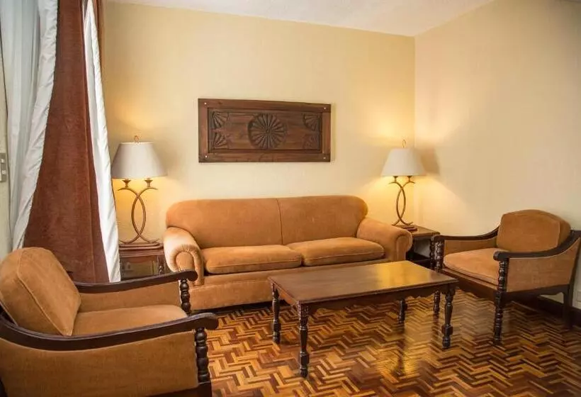 اتاق سوپریور, Conquistador Hotel & Conference Center