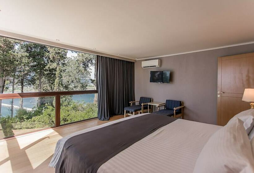 Номер Стандарт Вид на Озеро, Corfu Holiday Palace