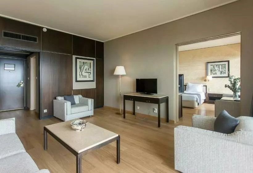 スイート, Corfu Holiday Palace