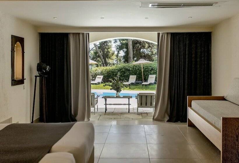 Люкс, Corfu Holiday Palace