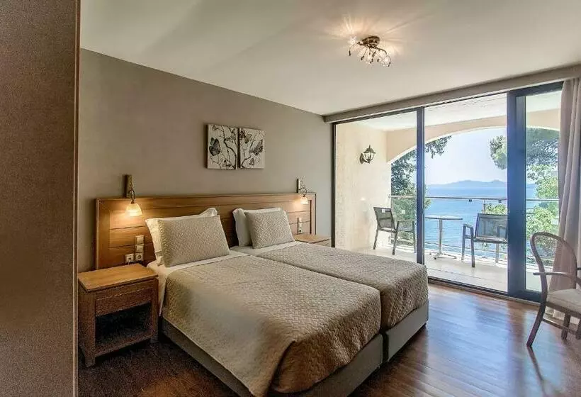 オーシャンビューの１ベッドルームビラ, Corfu Holiday Palace