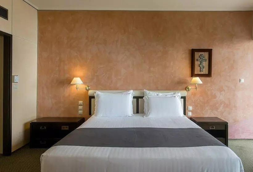 オーシャンビュースイート, Corfu Holiday Palace