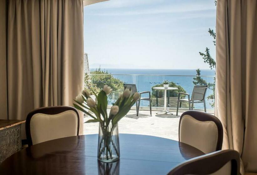 家庭洋房, Corfu Holiday Palace