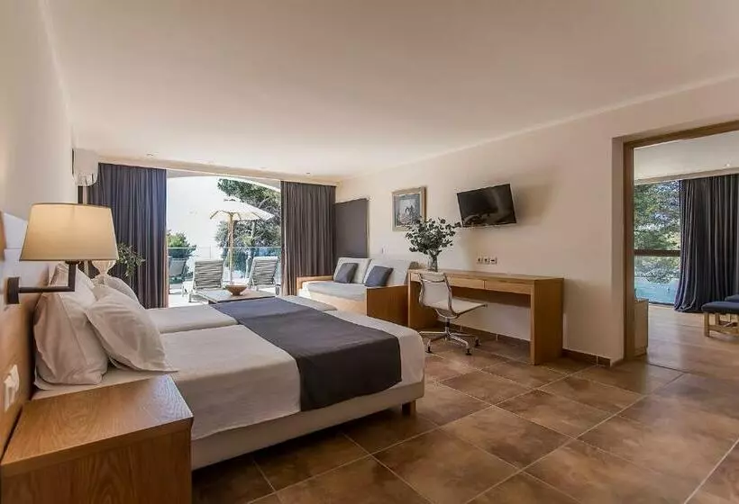デラックスバンガロー, Corfu Holiday Palace