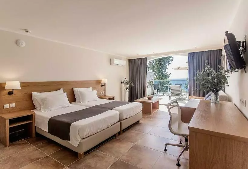 デラックスバンガロー, Corfu Holiday Palace
