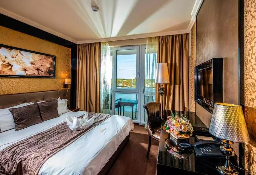 Classic room with balcony, Délibáb