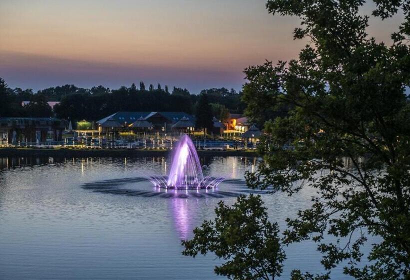 חדר משפחתי, Délibáb