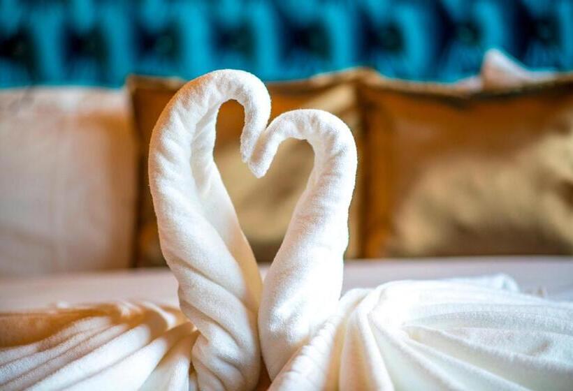 סוויטה קלאסית, Délibáb