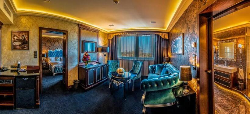 סוויטה קלאסית, Délibáb