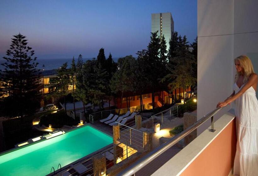 סוויטה משפחתית, Rodos Palace