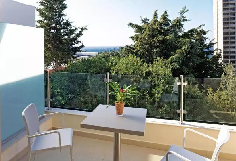 بانگلوی استاندارد, Rodos Palace