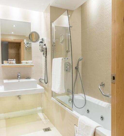 סוויטה משפחתית, Rodos Palace