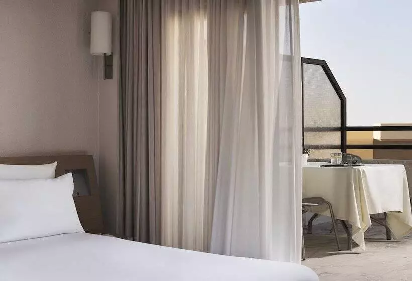 エクゼクティブルーム, Novotel Athens