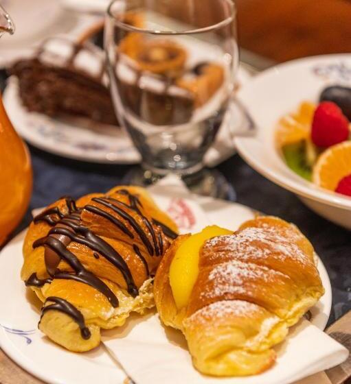 اتاق استاندارد, Art Hotel Commercianti