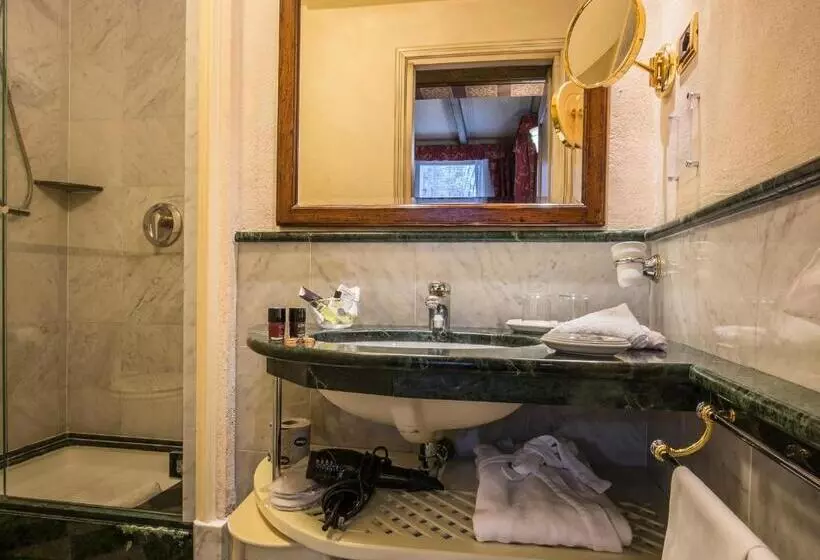 سوییت جونیور, Art Hotel Commercianti