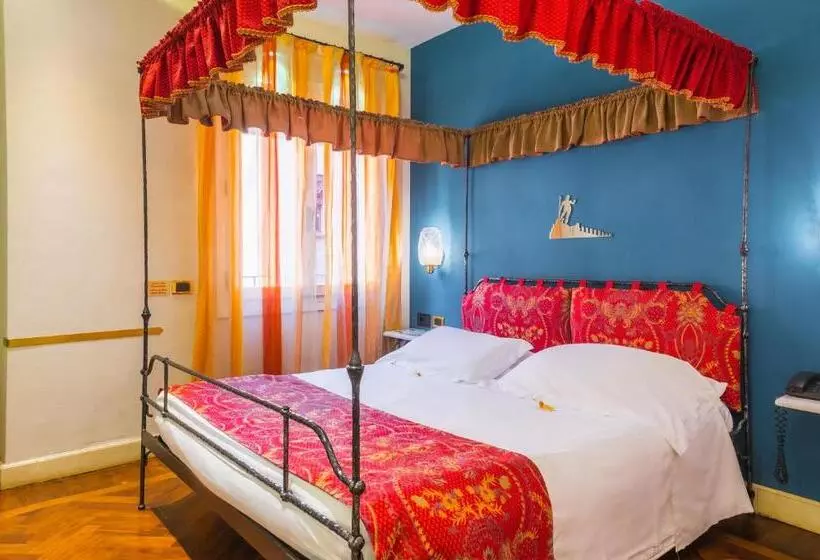 سوییت جونیور, Art Hotel Commercianti
