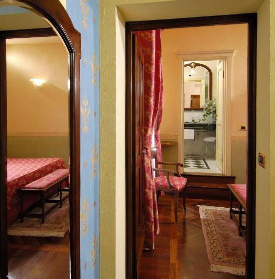 سوییت, Art Hotel Commercianti