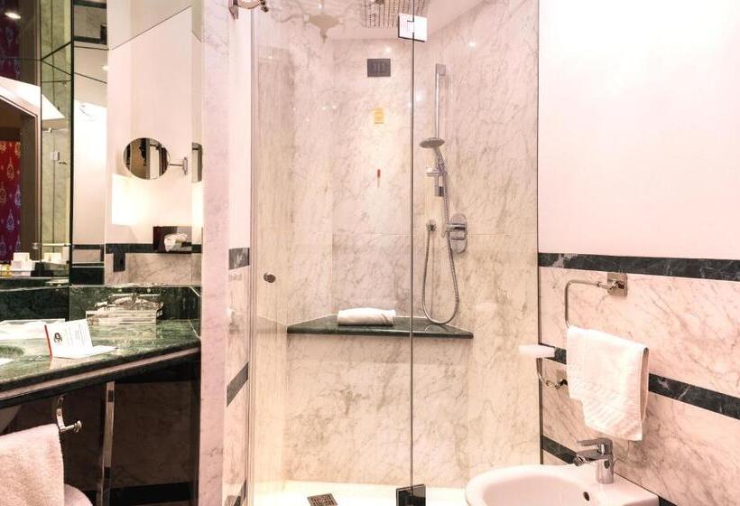 سوییت جونیور لوکس, Art Hotel Commercianti